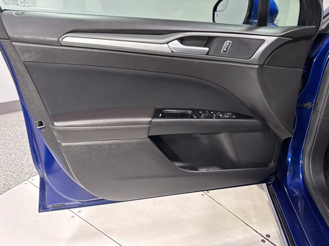 Used 2013 Ford Fusion SE FWD image 9