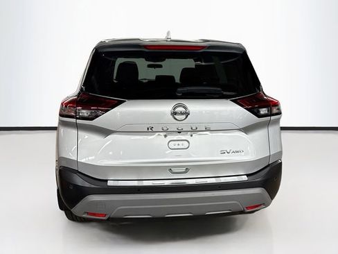 Used 2021 Nissan Rogue SV image 6