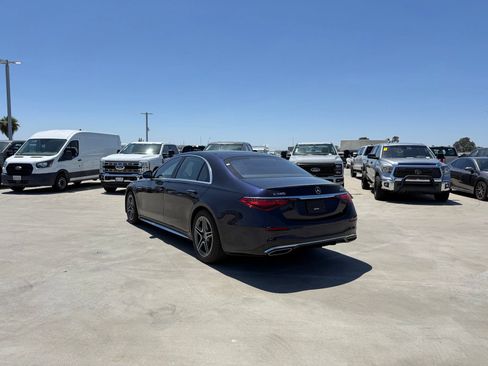 Used 2022 Mercedes-Benz S 580 4MATIC Sedan w/ AMG Line Package image 2