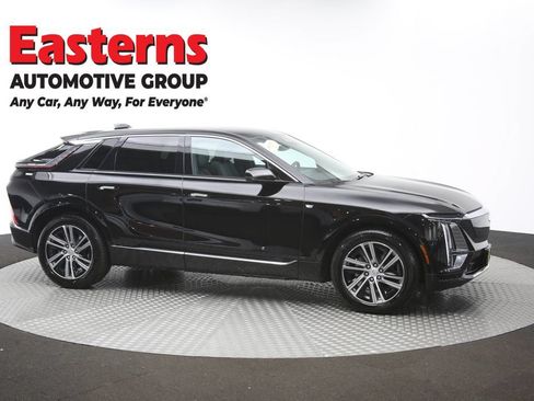 Used 2025 Cadillac Lyriq Luxury AWD/4WD image 48