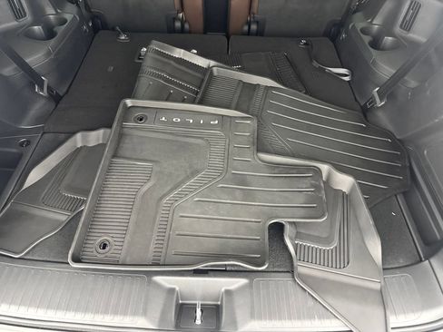 Used 2025 Honda Pilot Elite image 31