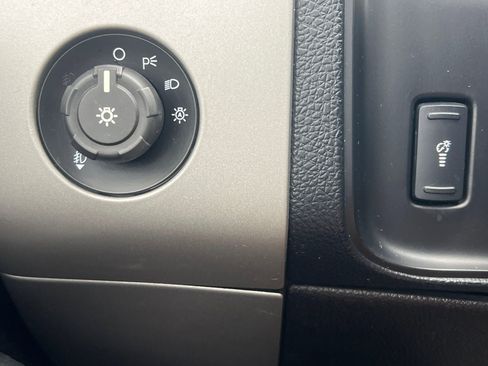 Used 2016 Ford Expedition EL Limited image 24