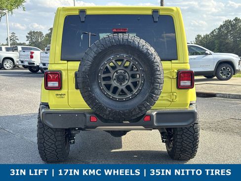 Used 2023 Jeep Wrangler Unlimited Sahara AWD/4WD image 9