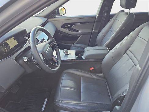 Used 2024 Land Rover Range Rover Evoque S image 18