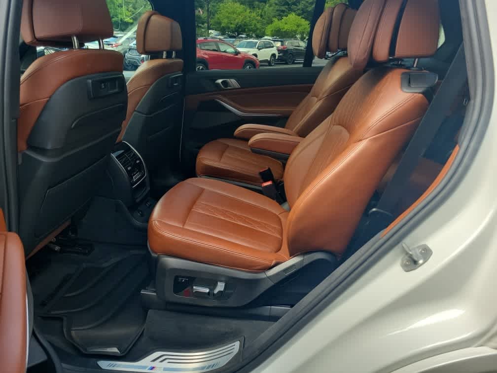 Used 2019 BMW X7 xDrive50i w/ M Sport Package AWD/4WD image 33