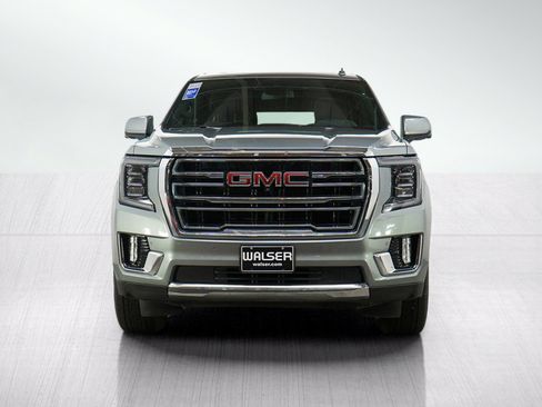 Used 2024 GMC Yukon XL SLT w/ SLT Premium Package AWD/4WD image 8