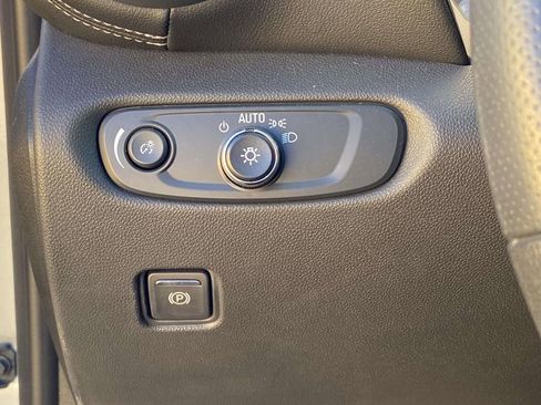 Used 2023 Chevrolet Blazer LT w/ Convenience Package image 17