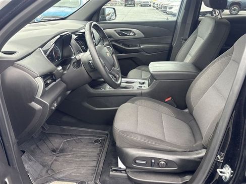Certified 2023 Chevrolet Traverse LT FWD image 18