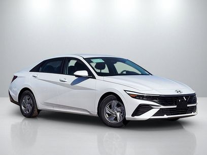 New 2026 Hyundai Elantra SE