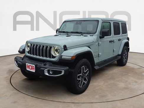 Used 2024 Jeep Wrangler Sahara w/ Technology Group image 6