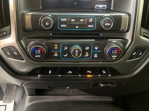Used 2019 Chevrolet Silverado 1500 LT w/ All Star Edition AWD/4WD image 28