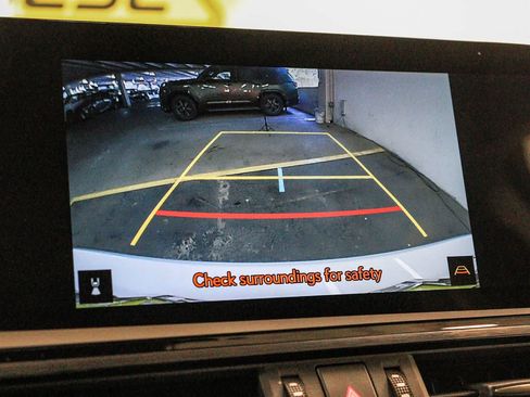 Used 2025 Lexus ES 300h w/ Premium Package FWD image 24