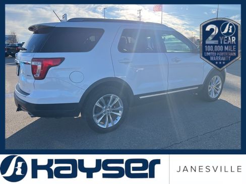 Used 2018 Ford Explorer XLT w/ Equipment Group 202A image 3