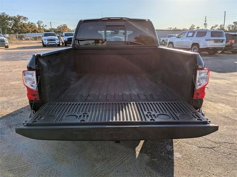 Used 2017 Nissan Titan PRO-4X image 13