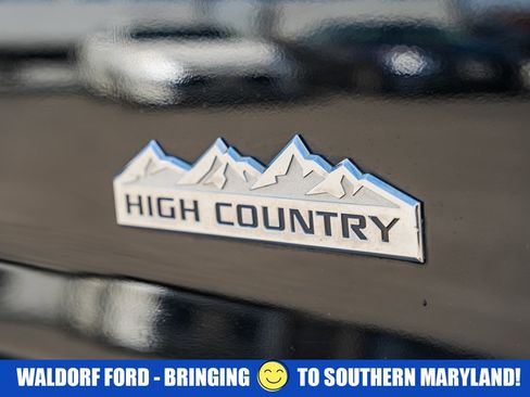 Used 2017 Chevrolet Silverado 1500 High Country image 17