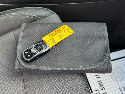 Used 2022 Buick Encore GX Select w/ Experience Buick Package image 35