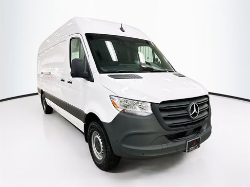 New 2025 Mercedes-Benz Sprinter 2500 image 1