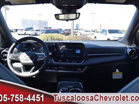 New 2026 Chevrolet Equinox LT image 3