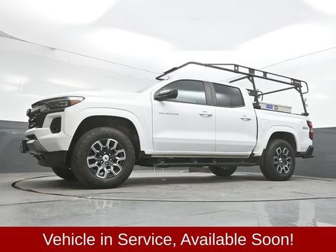 Used 2024 Chevrolet Colorado Z71 w/ Advanced Trailering Package AWD/4WD image 40