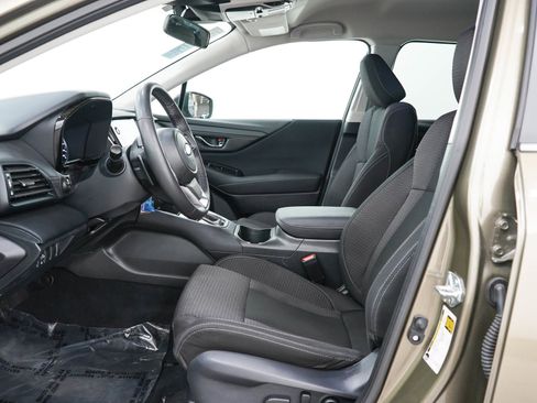 Used 2025 Subaru Outback Premium AWD/4WD image 21