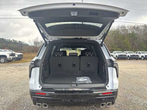 New 2026 Chevrolet Traverse RS image 26