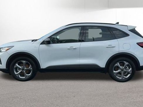 Used 2026 Ford Escape ST-Line image 5