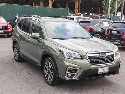 Used 2020 Subaru Forester Limited w/ Popular Package #3 AWD/4WD image 3
