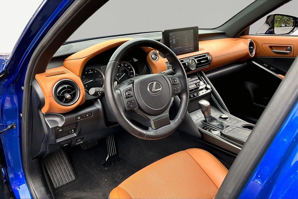 Used 2025 Lexus IS 350 F Sport w/ Accessory Package 2 RWD image 15