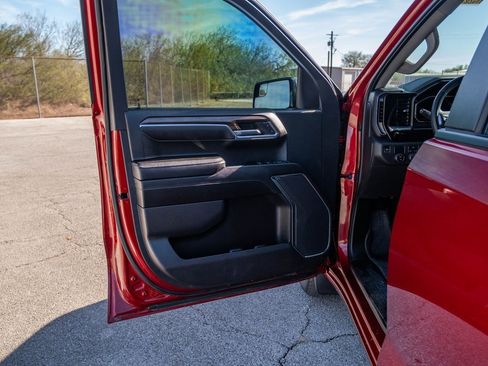 Used 2024 Chevrolet Silverado 1500 LT image 10