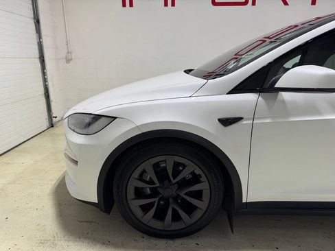 Used 2024 Tesla Model X AWD/4WD image 3