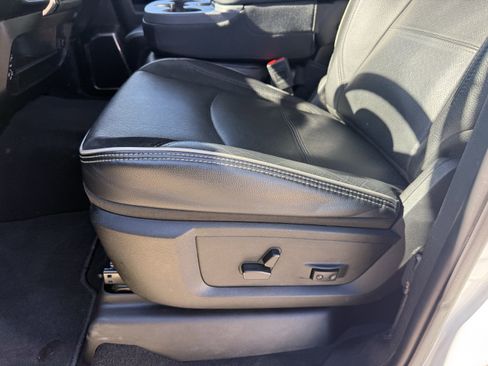 Used 2024 RAM 2500 Laramie image 28