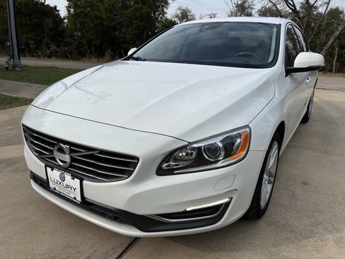 Used 2015 Volvo S60 T5 Premier Plus image 4