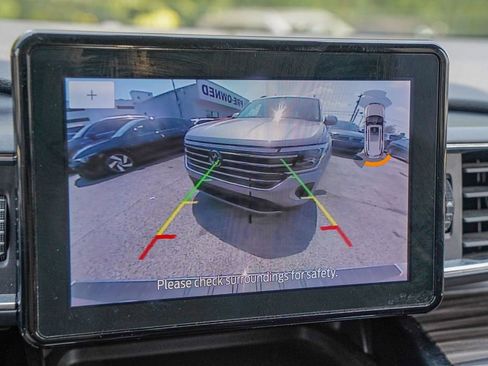 Used 2023 Ford Explorer Limited image 22