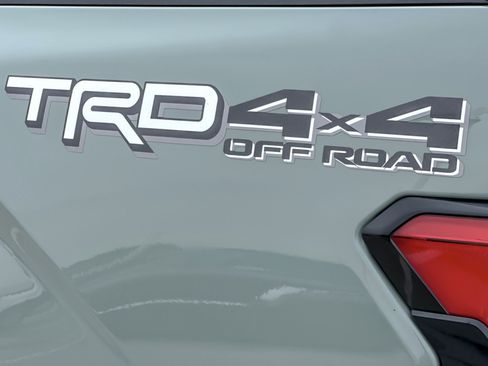 Used 2024 Toyota Tundra Limited image 25