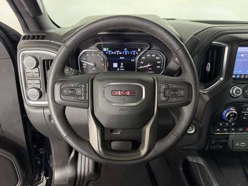 Used 2021 GMC Sierra 1500 AT4 w/ AT4 Premium Package AWD/4WD image 24