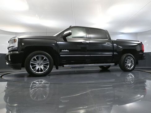 Used 2018 Chevrolet Silverado 1500 High Country AWD/4WD image 57
