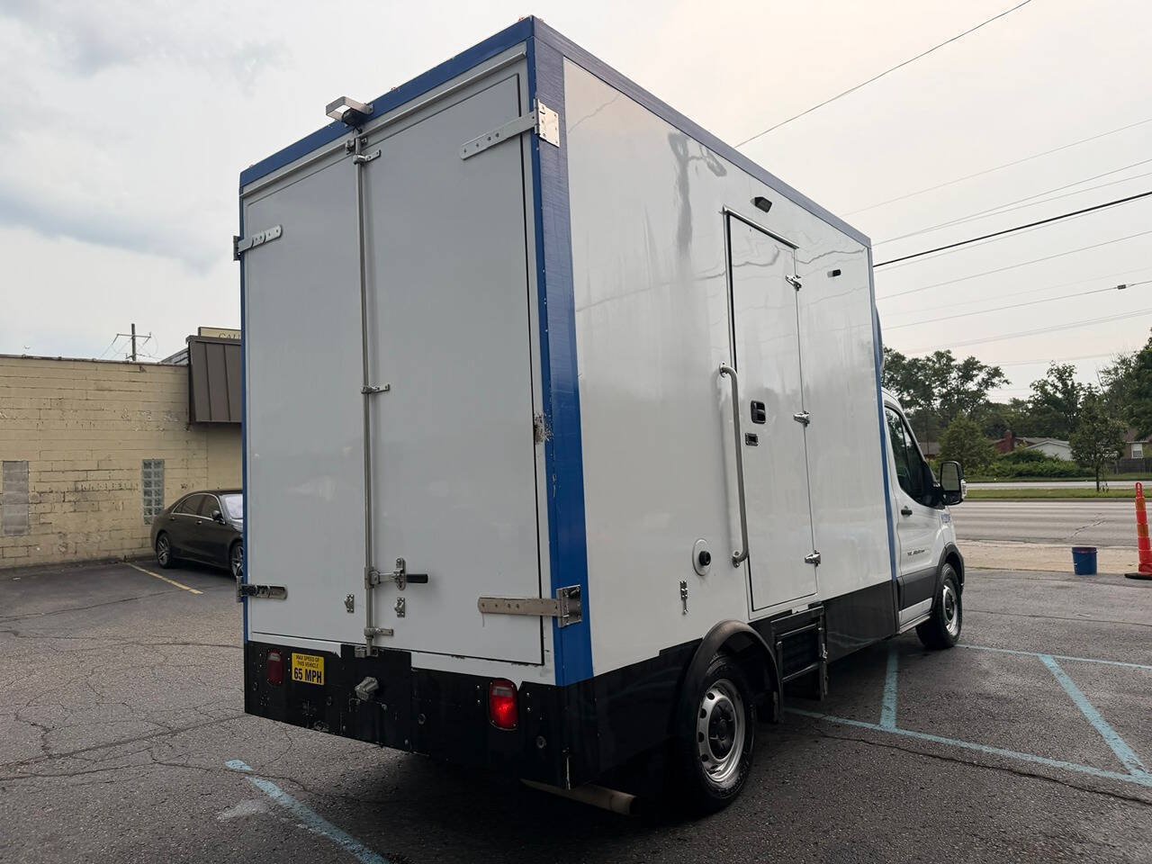 Used 2022 Ford Transit 350 w/ Upfitter Package RWD image 7