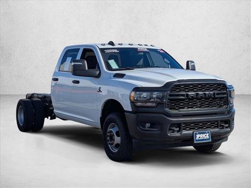 Used 2024 RAM 3500 Tradesman image 3
