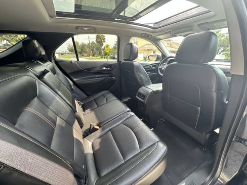 Used 2022 Chevrolet Equinox Premier FWD image 11