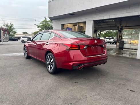 Used 2020 Nissan Altima 2.5 SV AWD/4WD image 4