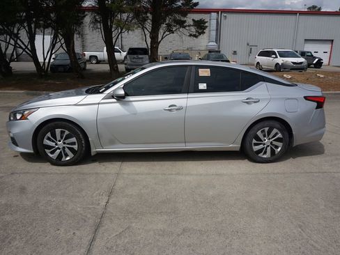 Used 2020 Nissan Altima 2.5 S image 16