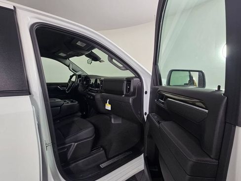 Used 2025 Chevrolet Silverado 1500 RST AWD/4WD image 12