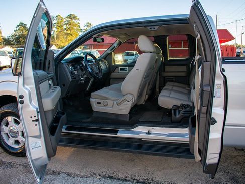 Used 2010 Ford F150 XLT image 10