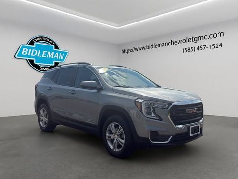 Used 2023 GMC Terrain SLE w/ Driver Convenience Package AWD/4WD image 1