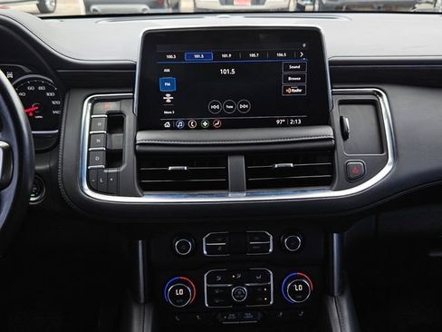 Used 2021 Chevrolet Tahoe Z71 w/ Z71 Off-Road Package AWD/4WD image 28