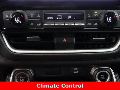 Certified 2025 Toyota Grand Highlander AWD image 20