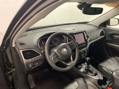 Used 2022 Jeep Cherokee Limited image 8