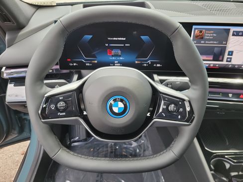 New 2026 BMW i5 eDrive40 w/ Premium Package image 25