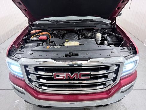 Used 2018 GMC Sierra 1500 SLT AWD/4WD image 42