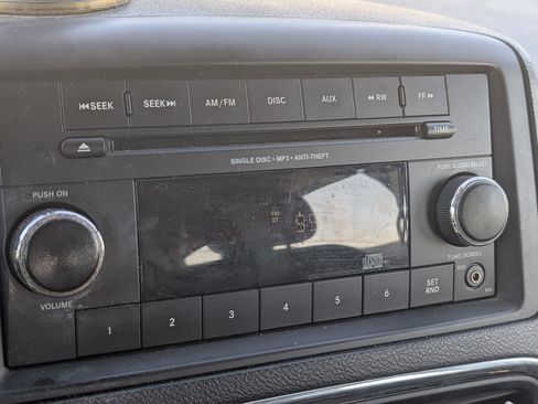 Used 2014 Dodge Grand Caravan American Value Package image 10